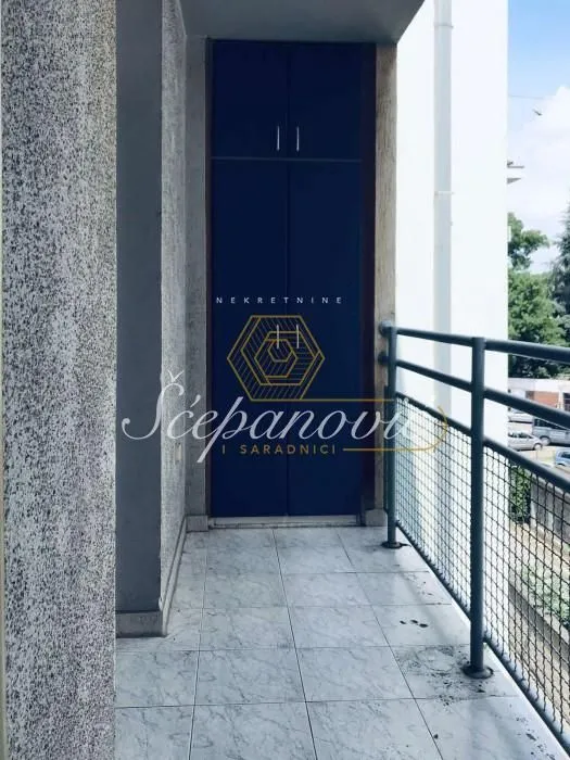 Prodaja, dvosoban stan, 53m², Bulevar Oslobodjenja, Novi Sad Sve Podlokacije