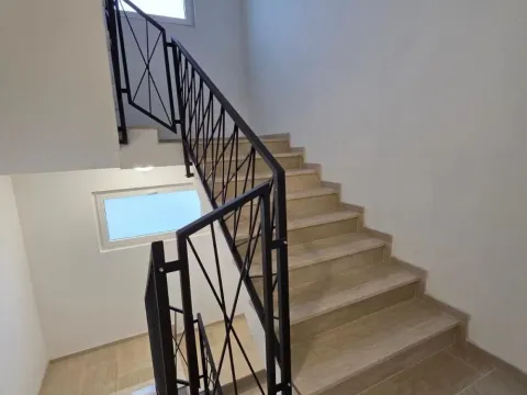 Prodaja, dvosoban stan, 61m², Radiofar, Surčin - image 15