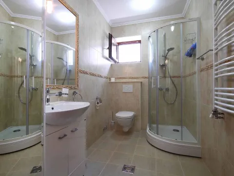 Sale, house, 497m², Prčanj, Kotor - image 38