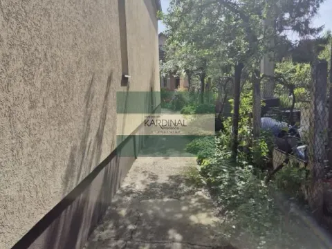 Prodaja, kuća, 75m², Centar, Jagodina - image 26