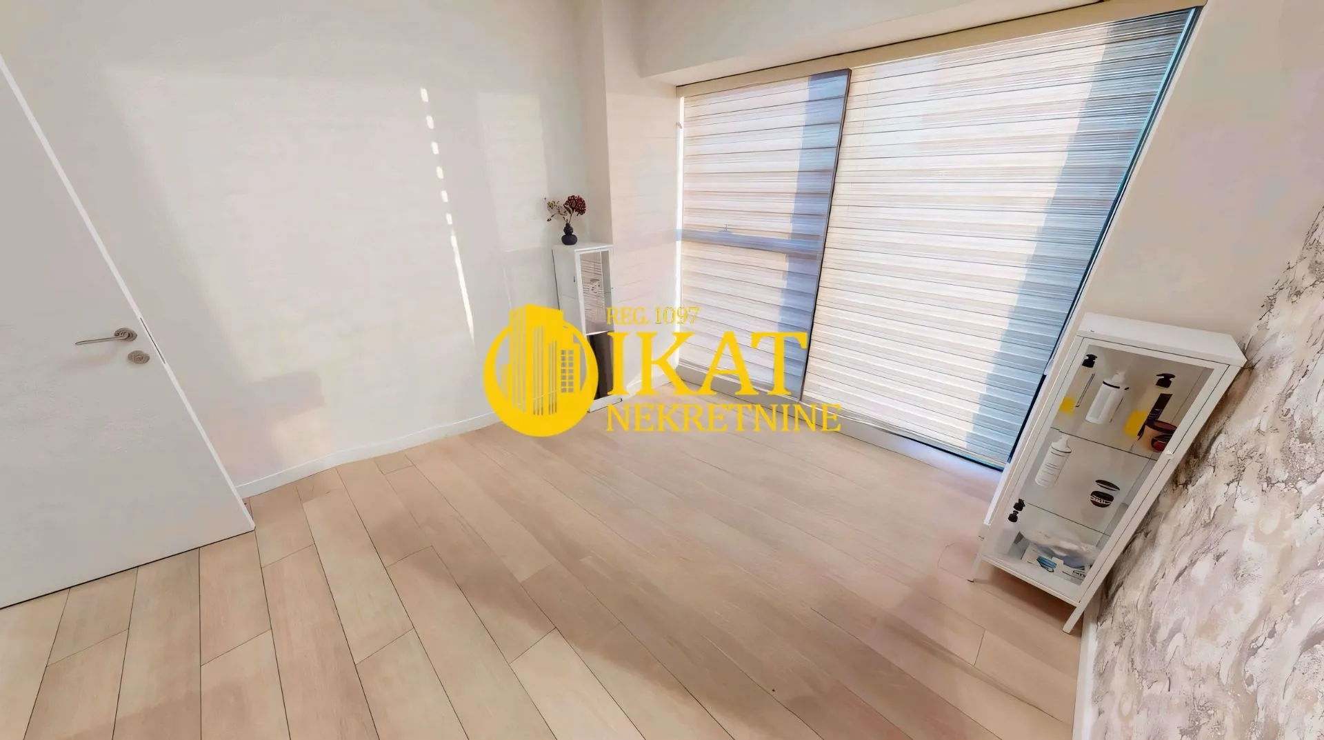 Sale, four bedroom apartment, 124m², Novi Beograd Blok 65, Novi Beograd Sve Podlokacije