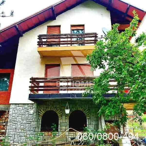Prodaja, kuća, 213m², Centar, Čajetina