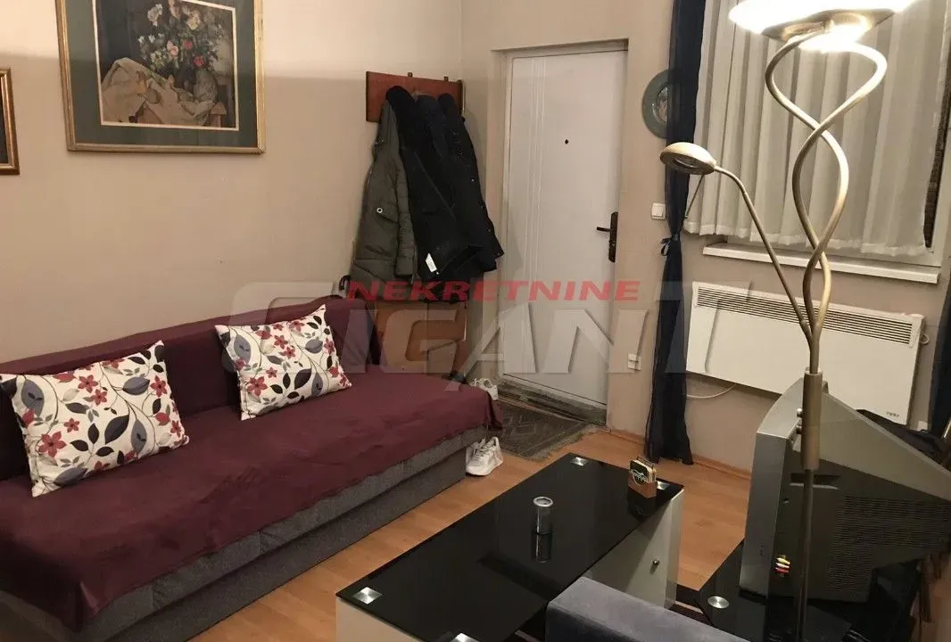 Prodaja, dvosoban stan, 100m², Savski Venac, Beograd