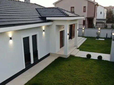 Rent, house, 160m², Dalmatinska ulica, Podgorica - image 6