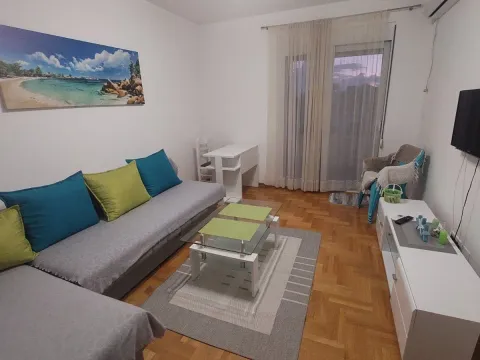 Izdavanje, jednosoban stan, 45m², Mainski Put, Budva - image 3