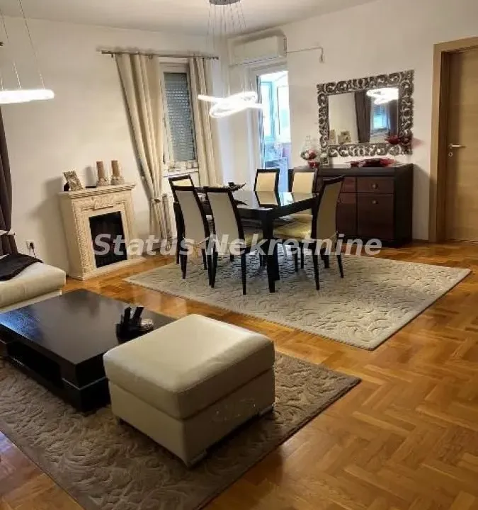 Prodaja, četvorosoban stan, 120m², Novo naselje, Novi Sad