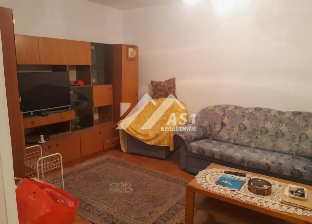 Izdavanje, četvorosoban stan, 93m², Liman 2, Novi Sad Sve Podlokacije