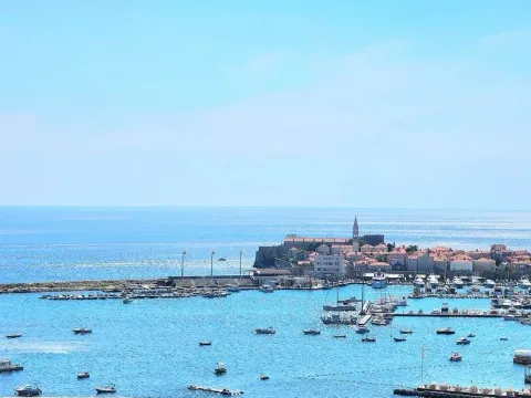 Sale, two bedroom apartment, 104m², Centar, Budva