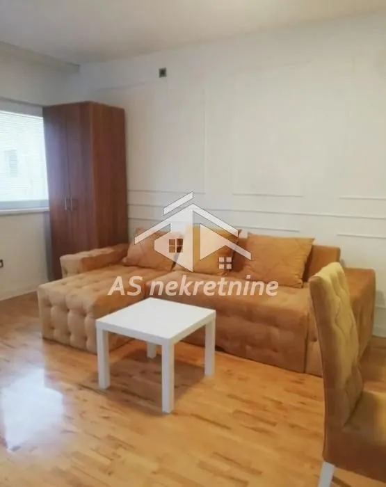 Izdavanje, trosoban stan, 60m², Trošarina, Voždovac Sve Podlokacije
