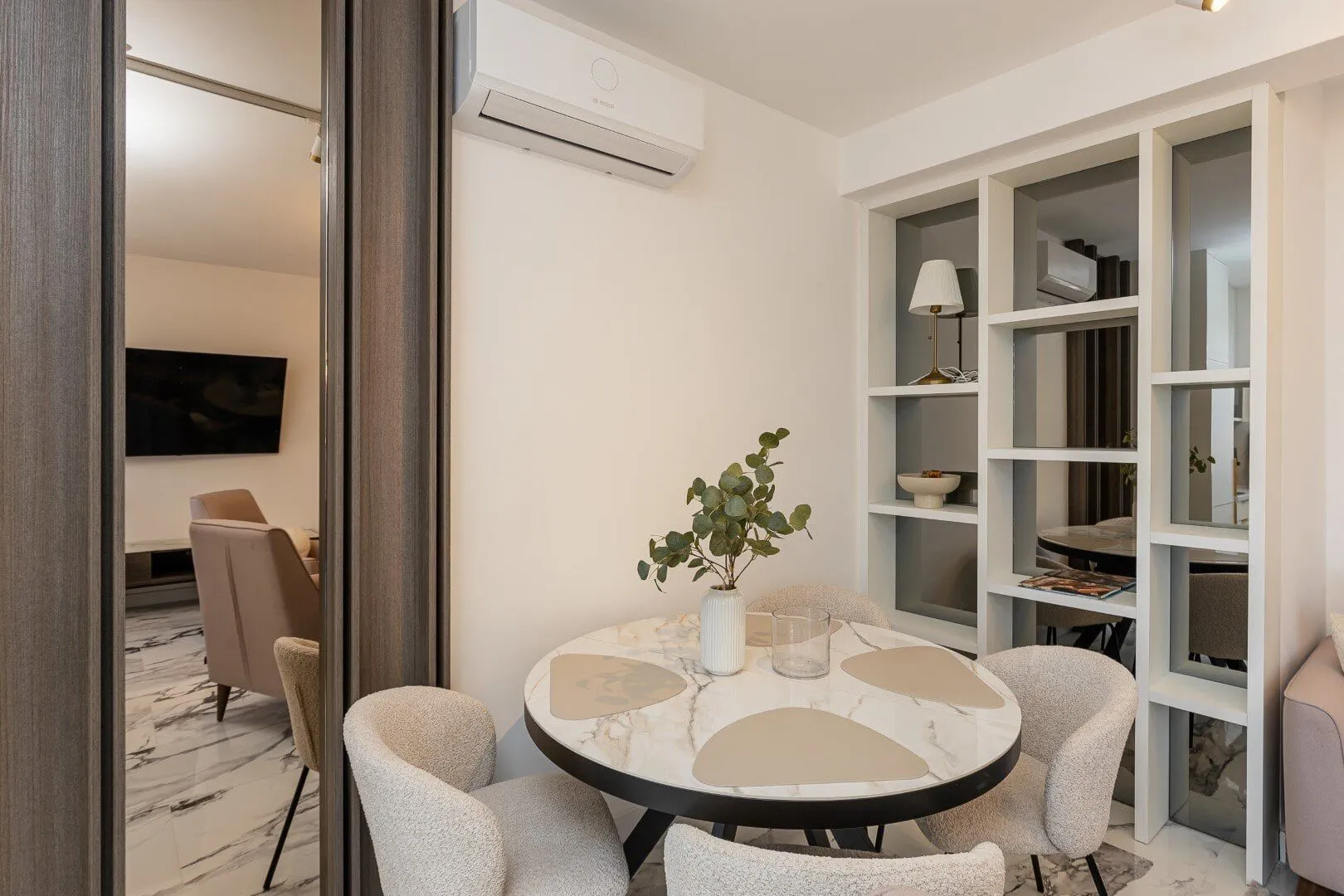 Prodaja, jednosoban stan, 60m², Radovići, Tivat