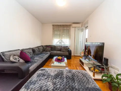 Izdavanje, jednosoban stan, 52m², Tuški Put, Podgorica - image 2