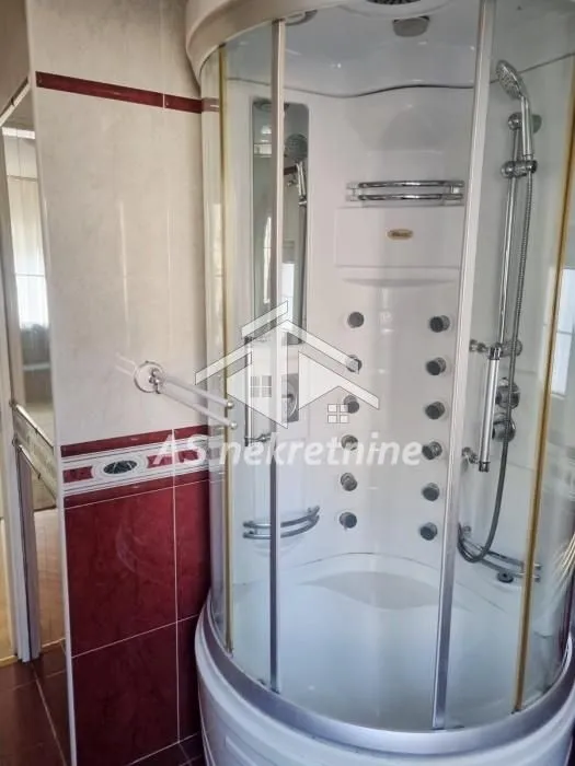 Rent, apartment, 130m², Čukarica, Beograd