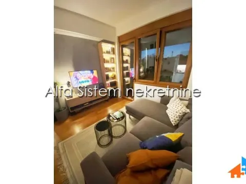 Rent, two bedroom apartment, 41m², Savski Venac, Beograd - image 2