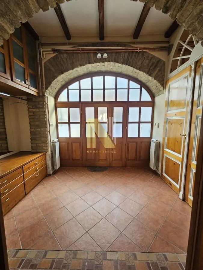 Prodaja, stan, 252m², Centar, Subotica