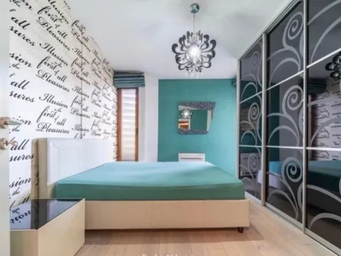 Prodaja, trosoban stan, 140m², Preko Morače, Podgorica - image 9