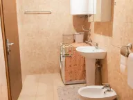 Prodaja, kuća, 83m², Dahna, Podgorica - image 13