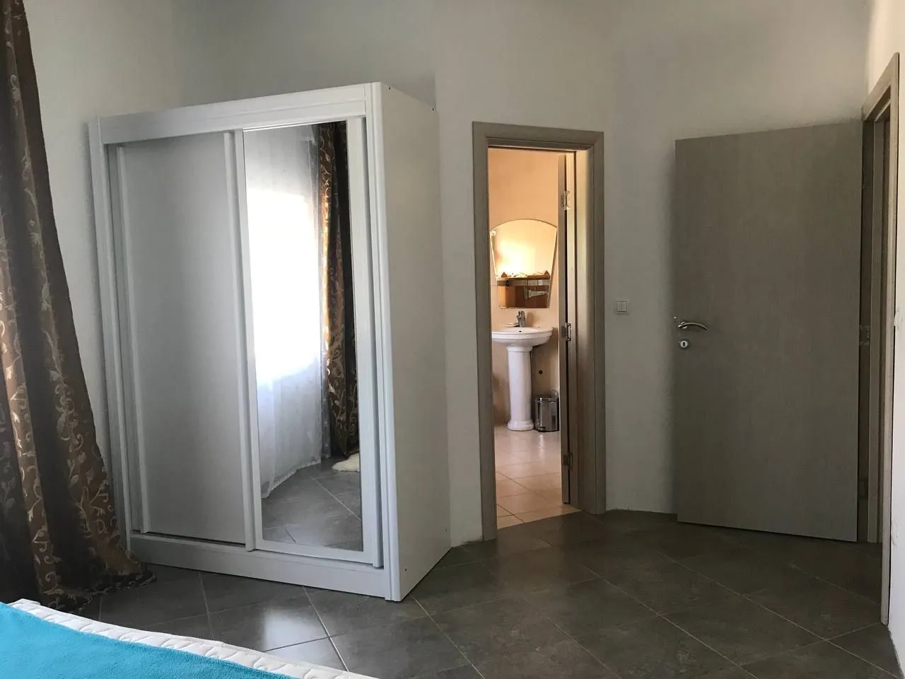 Izdavanje, kuća, 120m², Tivat, Crna Gora