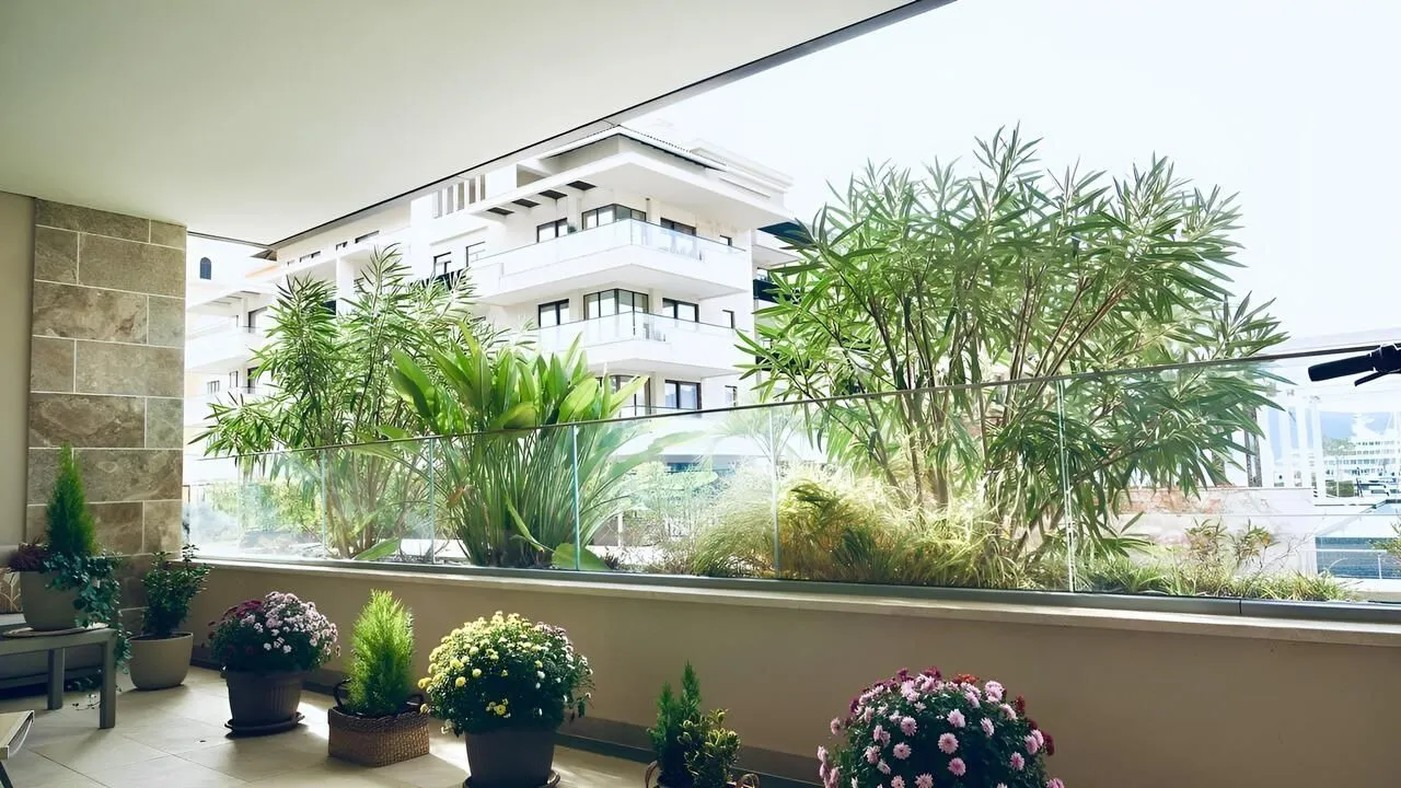Prodaja, dvosoban stan, 185m², Tivat, Crna Gora