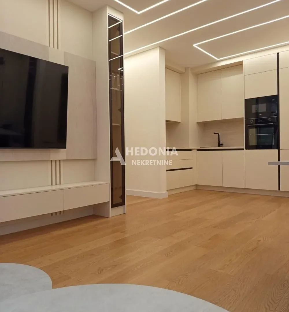 Sale, two bedroom apartment, 58m², Kalenić Pijaca, Vračar Sve Podlokacije