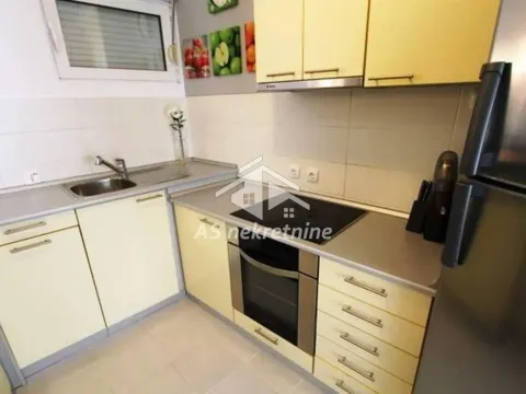 Izdavanje, dvosoban stan, 50m², Đeram Pijaca, Beograd - image 11