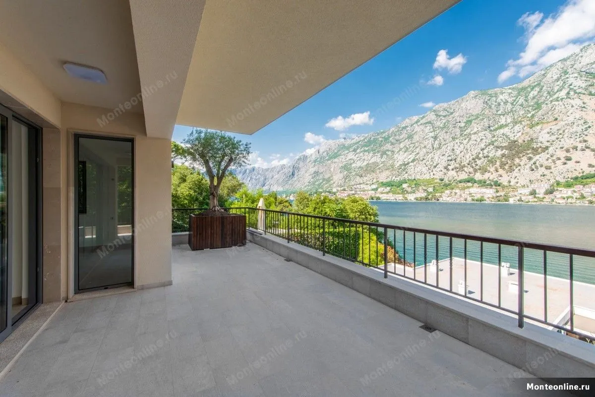 Prodaja, kuća, 510m², Muo, Kotor