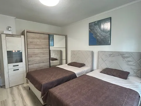 Rent, two bedroom apartment, 58m², Centar, Bar - image 9