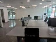 Izdavanje, poslovni prostor, 90m², Sajmište, Novi Sad - image 2