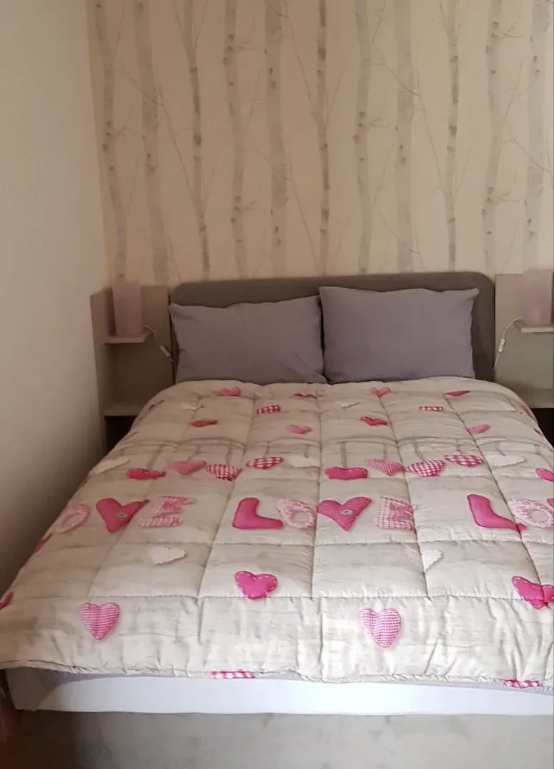 Rent, one bedroom apartment, 40m², Slovenska Plaža, Budva