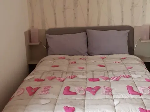 Rent, one bedroom apartment, 40m², Slovenska Plaža, Budva - image 8