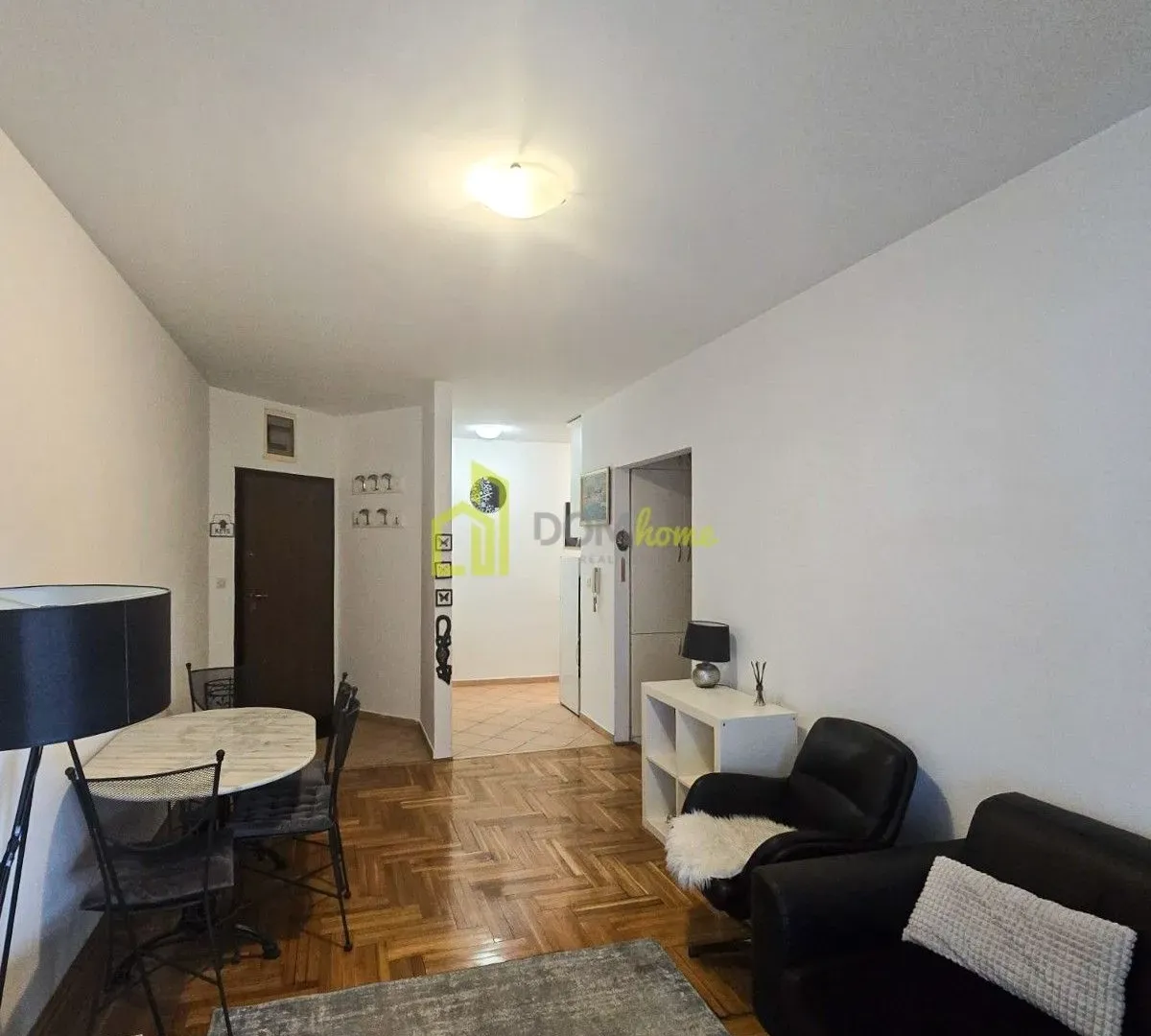 Izdavanje, jednosoban stan, 47m², Stari Aerodrom, Podgorica