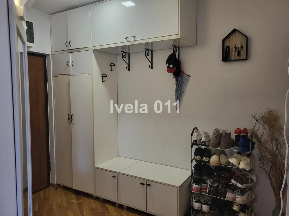 Sale, three bedroom apartment, 83m², Uciteljsko Naselje, Zvezdara Sve Podlokacije