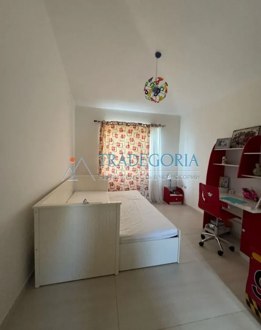Prodaja, kuća, 307m², Bar, Crna Gora