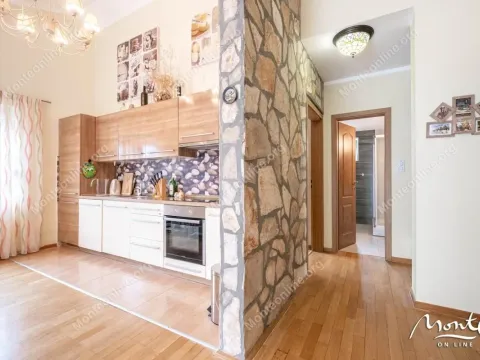 Prodaja, dvosoban stan, 83m², Prčanj, Kotor - image 14