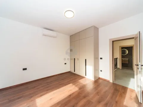 Prodaja, kuća, 150m², Gornja Gorica, Podgorica - image 18