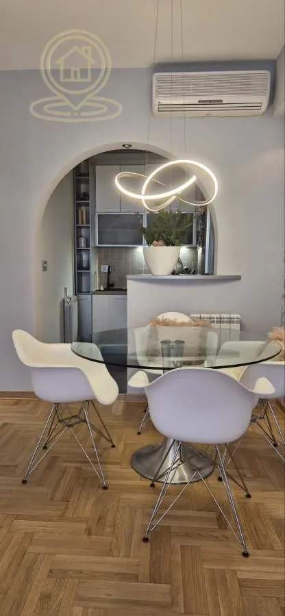Rent, two bedroom apartment, 55m², Vračar Sve Podlokacije, Beograd