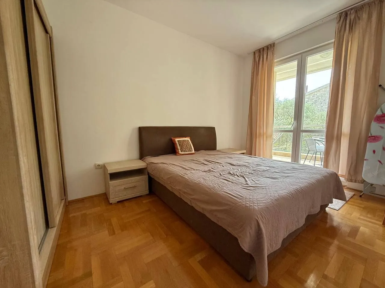 Rent, two bedroom apartment, 60m², Bečići, Budva