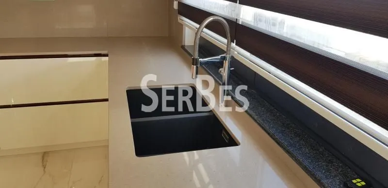 Izdavanje, stan, 217m², Telep, Novi Sad Sve Podlokacije