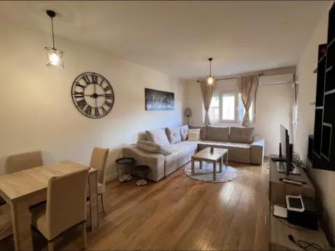 Prodaja, jednosoban stan, 53m², Central Point, Podgorica - image 1