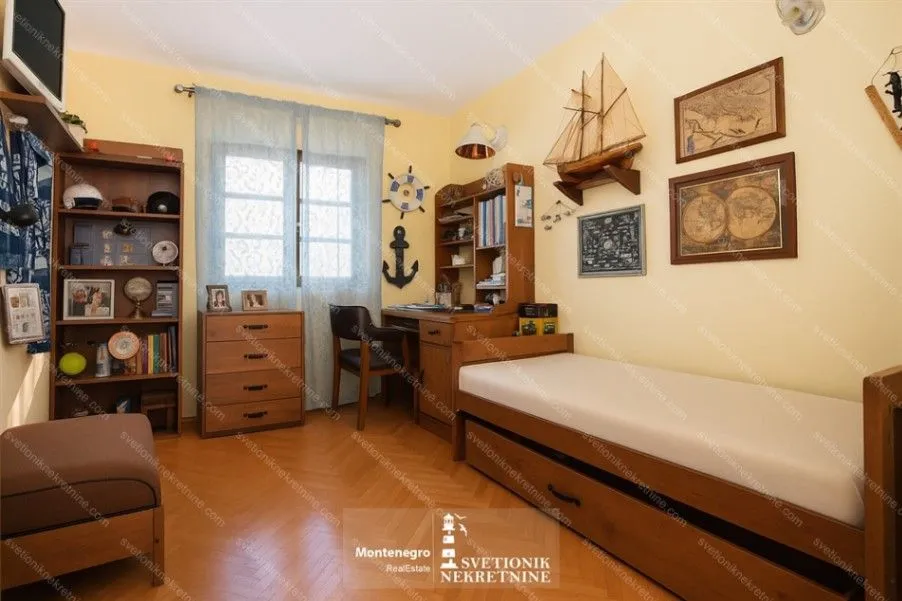 Prodaja, dvosoban stan, 182m², Savina, Herceg Novi