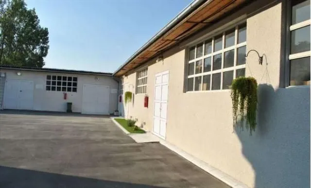 Rent, office space, 240m², Kneževac, Beograd
