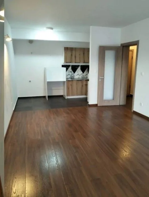Izdavanje, dvosoban stan, 70m², Master Kvart, Podgorica