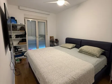 Prodaja, dvosoban stan, 72m², Centar, Bar - image 12