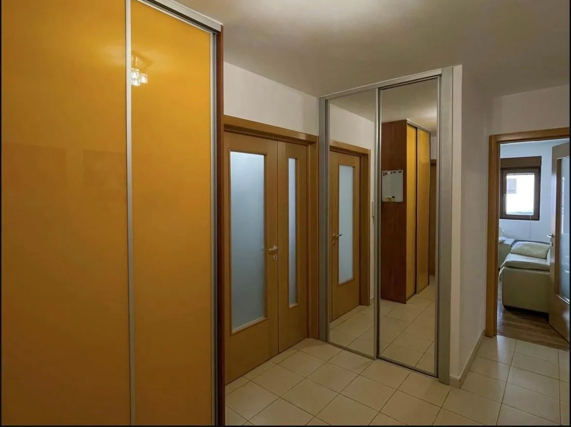 Prodaja, trosoban stan, 103m², Stari Aerodrom, Podgorica