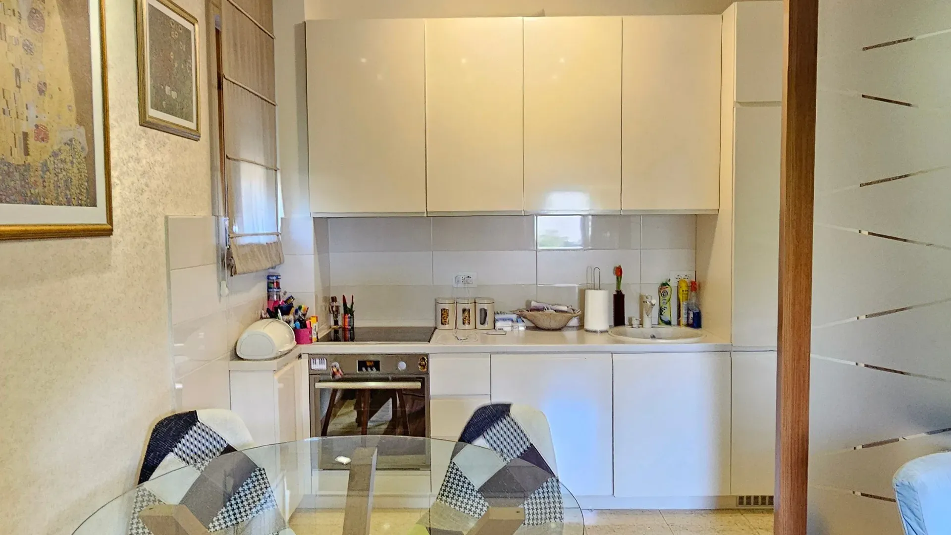 Izdavanje, dvosoban stan, 64m², Centar, Podgorica