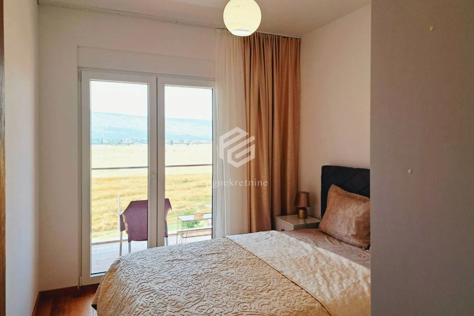 Izdavanje, jednosoban stan, 48m², City Kvart, Podgorica