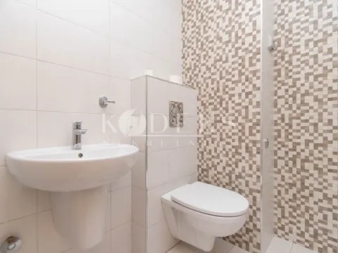 Izdavanje, jednosoban stan, 43m², City Kvart, Podgorica - image 8