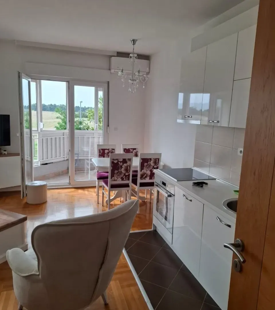 Rent, one bedroom apartment, 50m², Stari Aerodrom, Podgorica