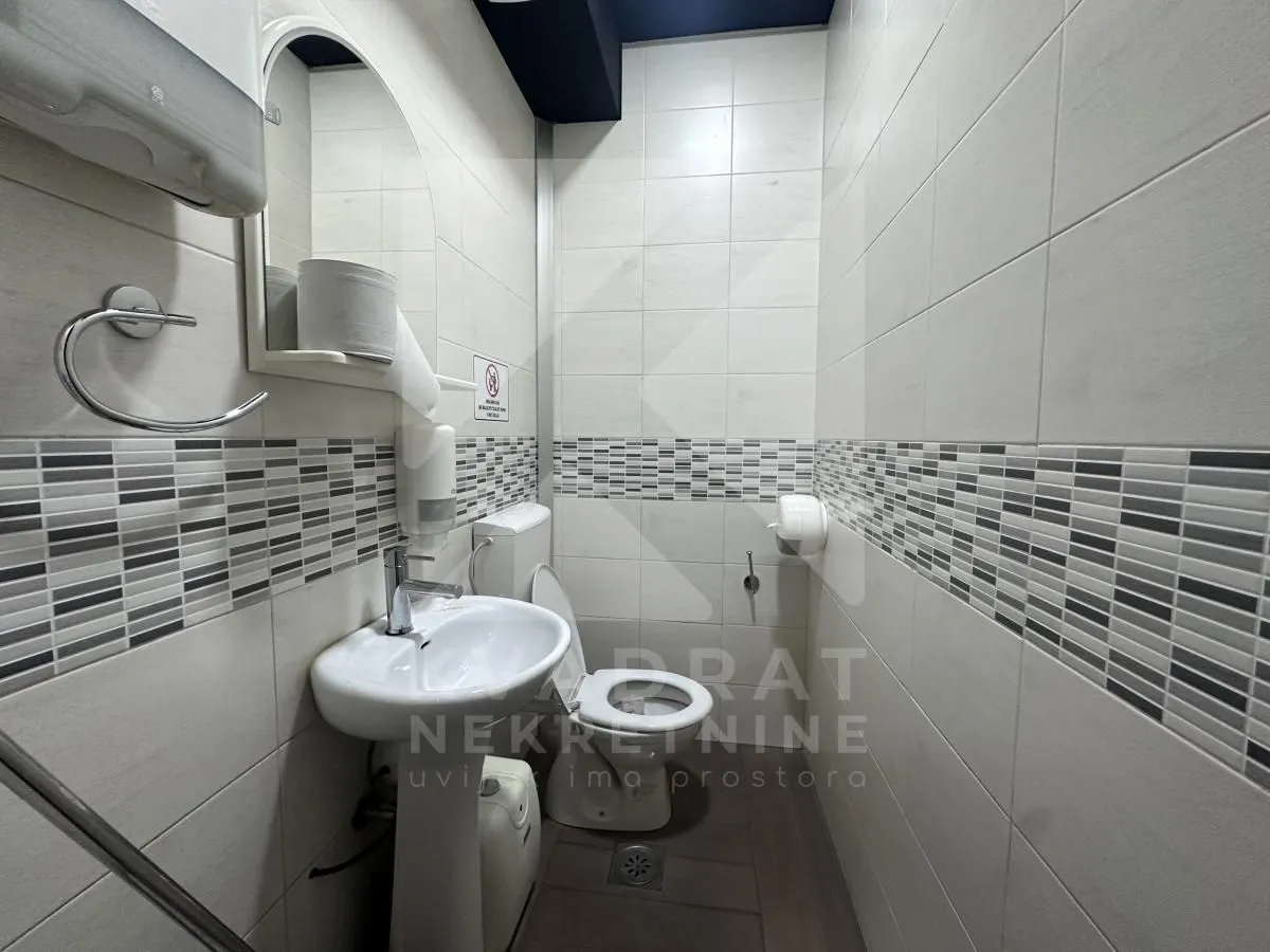 Sale, office space, 192m², City Kvart, Podgorica