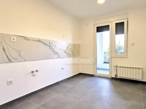 Prodaja, jednosoban stan, 42m², Rotkvarija, Novi Sad Sve Podlokacije - image 4