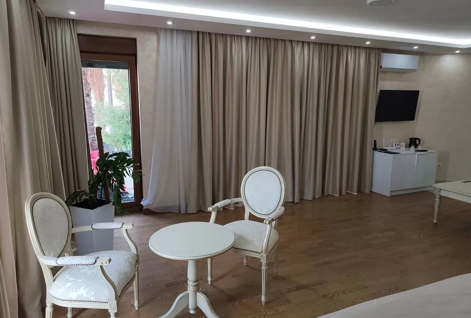 Prodaja, jednosoban stan, 84m², Centar, Loznica